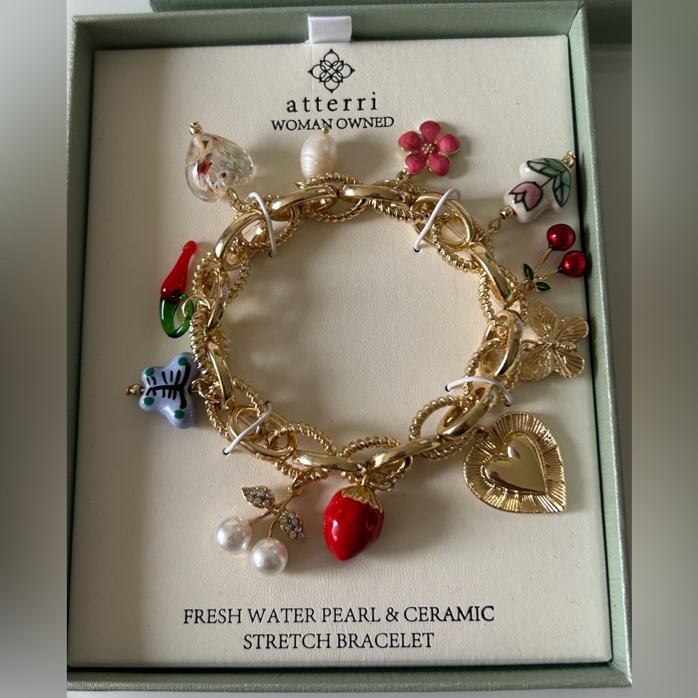 Viral Atterri Multicolor Glass Ceramic Charm Gold Stretch Bracelet